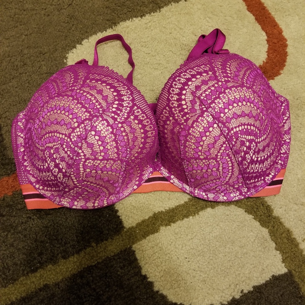 V.S. Bra